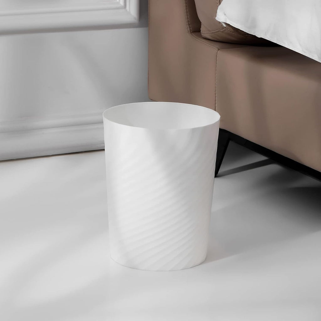 Bathroom Small Trash Can With Trash Bag Plastic Garbage Can Round Waste Basket For Bathrooms, Laundry Room, Kitchens, Offices, Kids Rooms, Dorms, 1.8 Gallons, 3 Pack (White)
