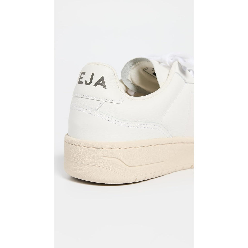 Veja Womens V-90