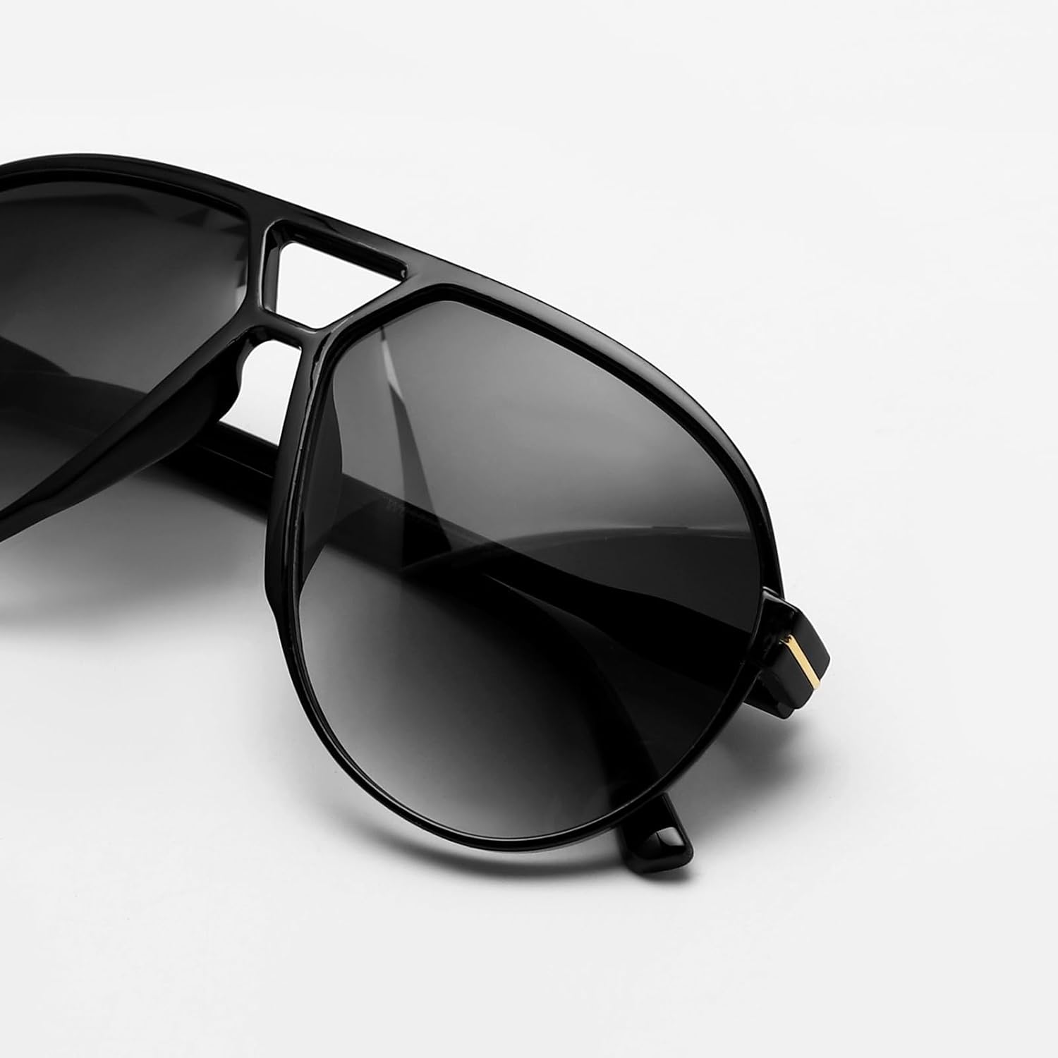 GUVIVI Retro Aviator Sunglasses for Women Men Oversized Classic 70s Vintage Trendy Tangle Free Square Aviators Sun Glasses