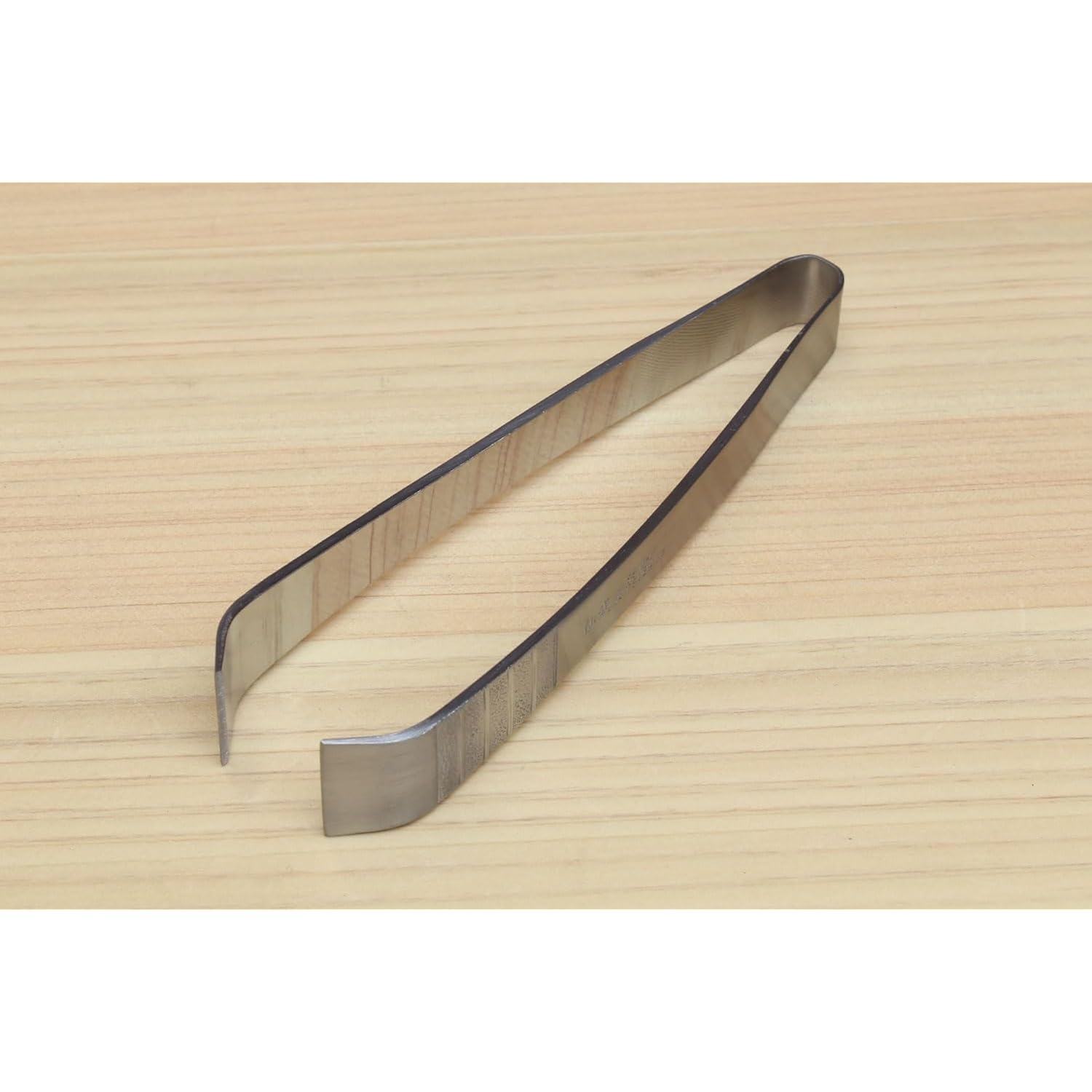 Yoshihiro Non-Slip Fish Bone Tweezer Japanese Sushi Chef'S Garnishing Tool (Eastern Type-Non-Slip)