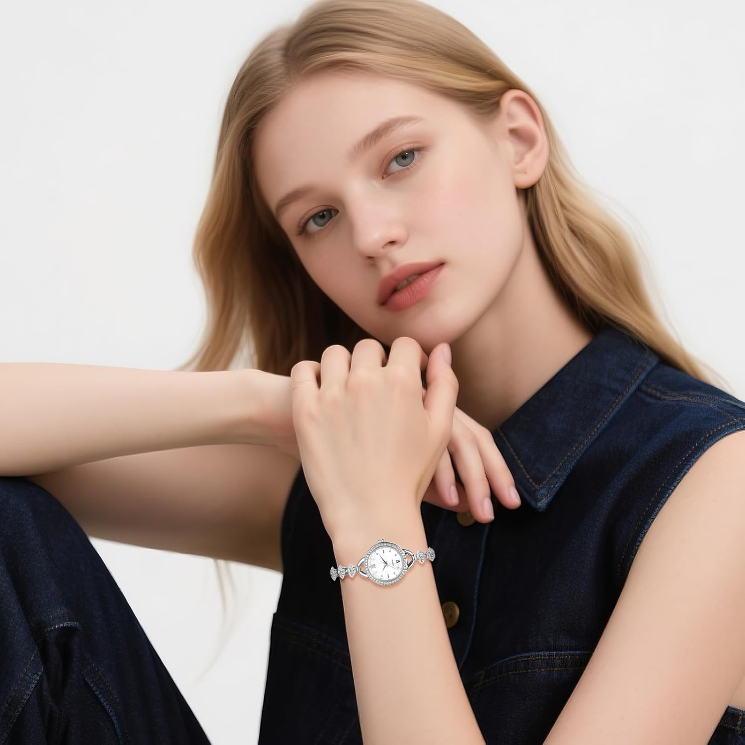 Avaner Women's Bracelet Wrist Watches: Ladies Elegant Slim Strap Rhinestones Analog Quartz Watch for Women