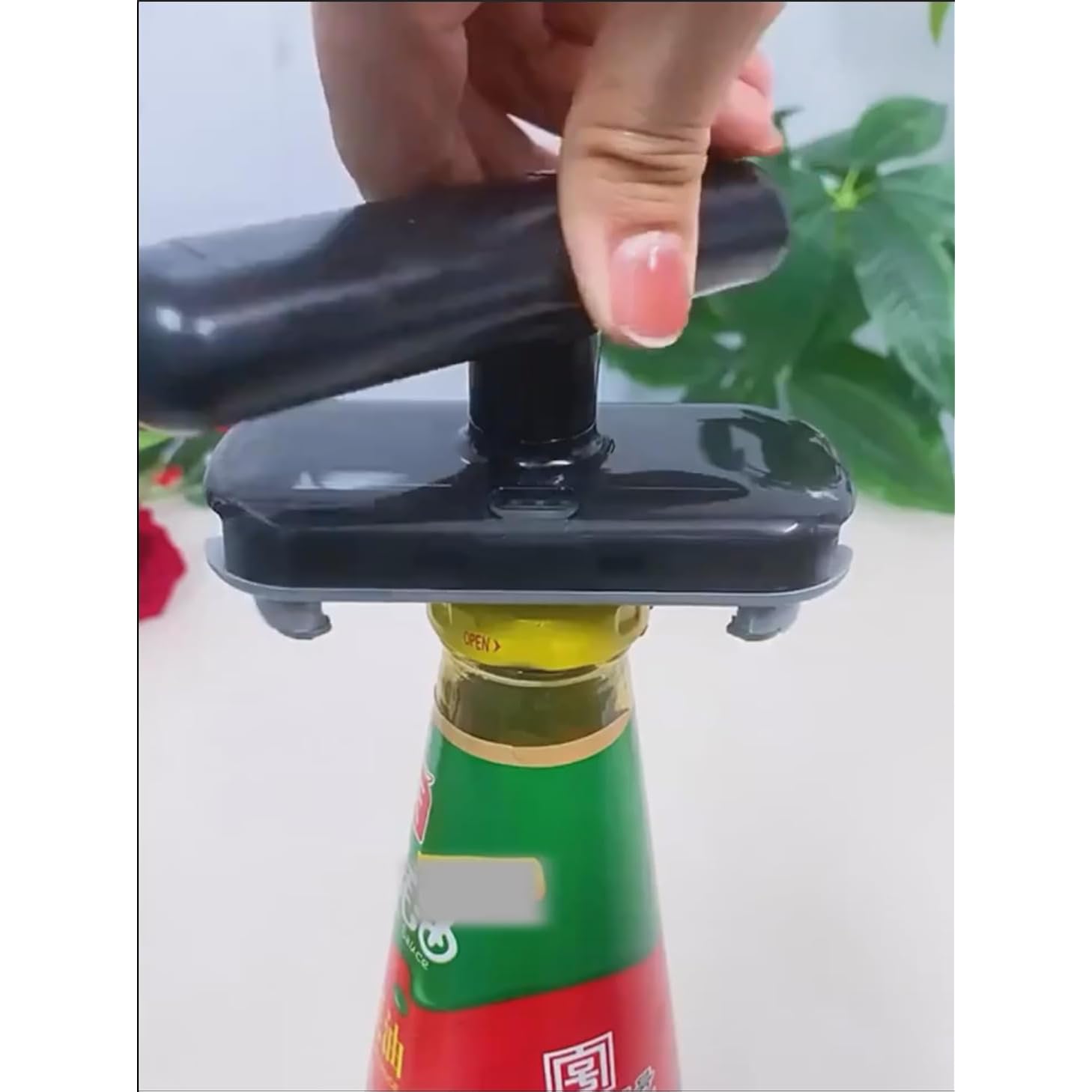1Pc Adjustable Jar And Bottle Opener - Smoothly Adjustable Design, Comfortable Easy-Grip Handle, Multifunctional For Various Containers, Reliable Manual Can Opener For Hassle-Free Effortless Access