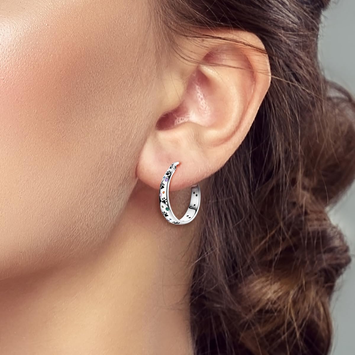 NARMO 925 Sterling Silver Hoop Earrings for Women Hypoallergenic Lightweight Simple Huggie Hoop Earrings Twisted Hoop Earrings Colorful Cubic Zirconia Hoop Earrings Rainbow Hoop Earrings