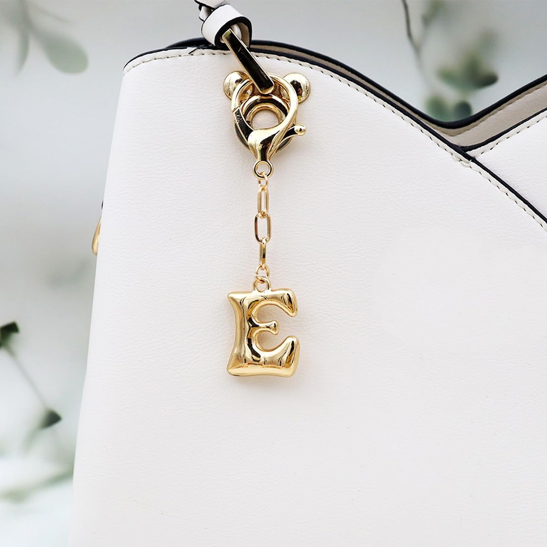 TTYY Initial Keychain For Women Handbag Charms Backpack Car Keyring for Sister Besties Mom Gold Letter Keychain