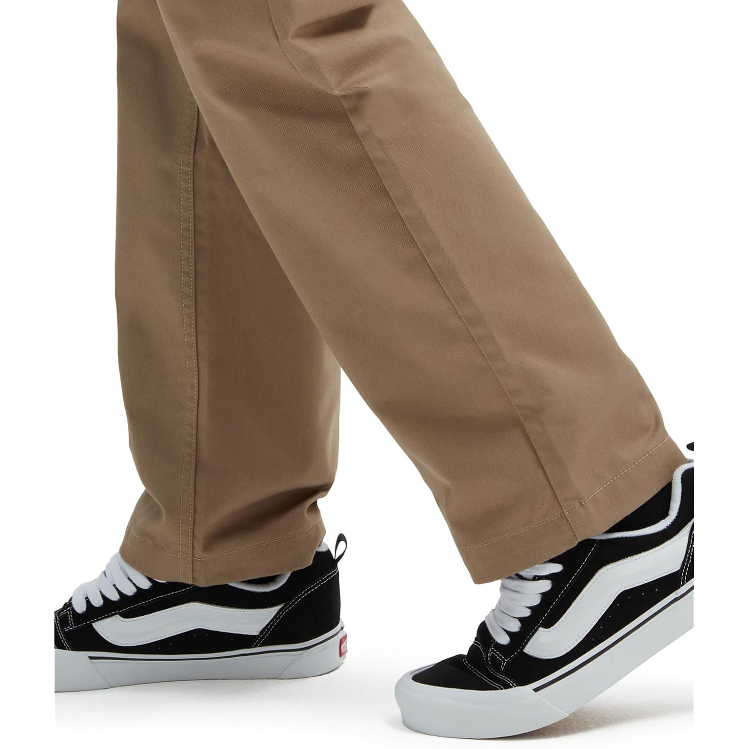 Vans Unisex Knu Skool Shoe - '90S Retro Puffy Low-Top Fashion Sneakers For Men & Women Black/True White