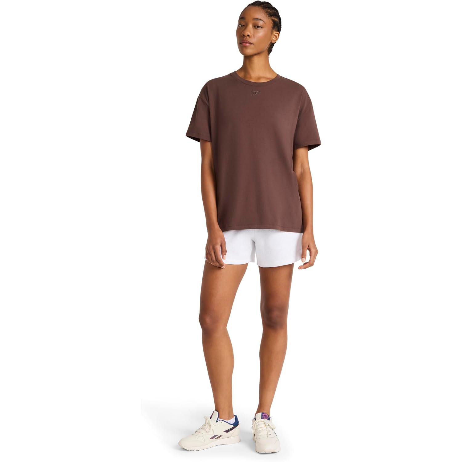 Reebok Women'S Embroidery Hit Graphic Crewneck T-Shirt, Standard Fit, Lightweight Stretch Cotton Fabric