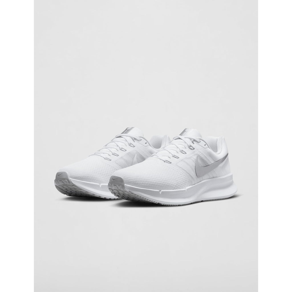 Nike Women'S Run Swift 3 Road Running Shoes