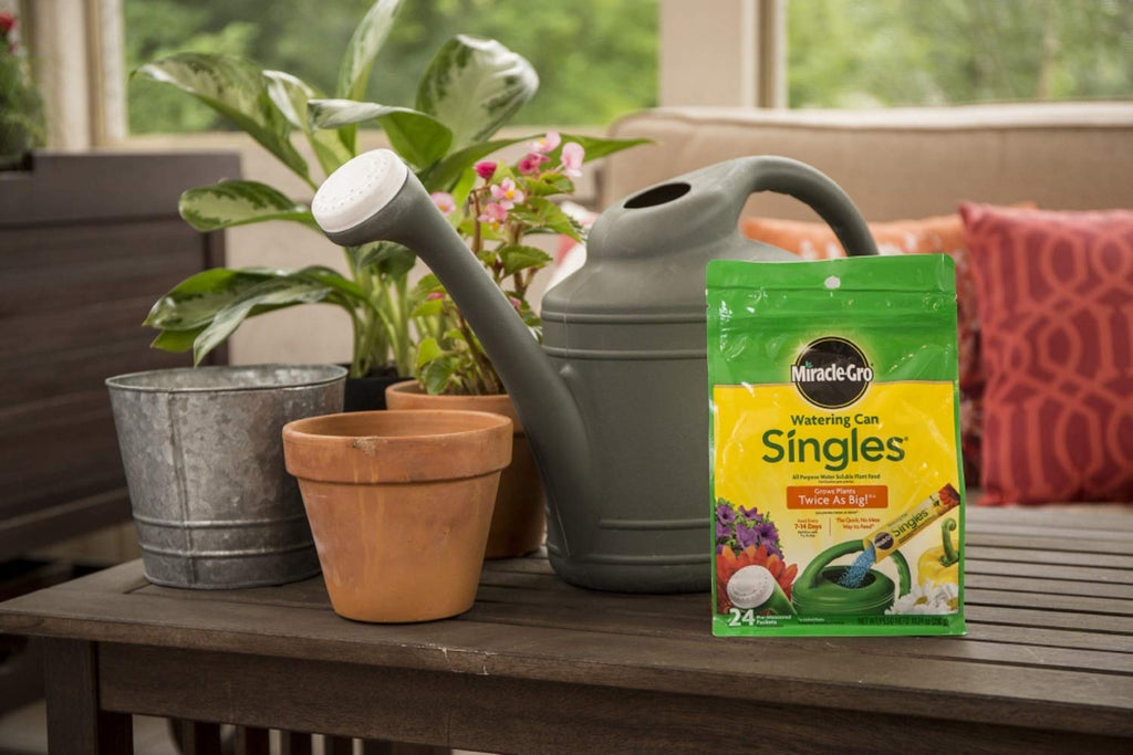Miracle-Gro Watering Can Singles All Purpose Plant Food, 24 Packets | Water Soluble, Fertilizer For Flowers, Vegetables, Houseplants, Trees, Indoor And Outdoor Plants