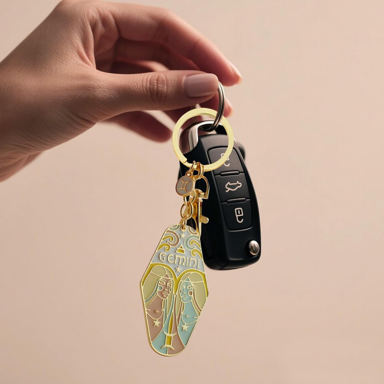 Zodiac Motel Keychain Boho Vintage Hotel Keychain Purse Bag Charms for Handbags Cute Car Keys Accessories Gifts for Women
