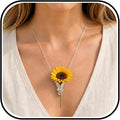 Flower Holder Necklace for Women DIY Flower Bouquet Necklace Mini Vase Pendant Wearable Floral Jewelry Insert Fresh or Dried Flowers Gifts for Teachers Mom Daughter Bride Bridesmaids