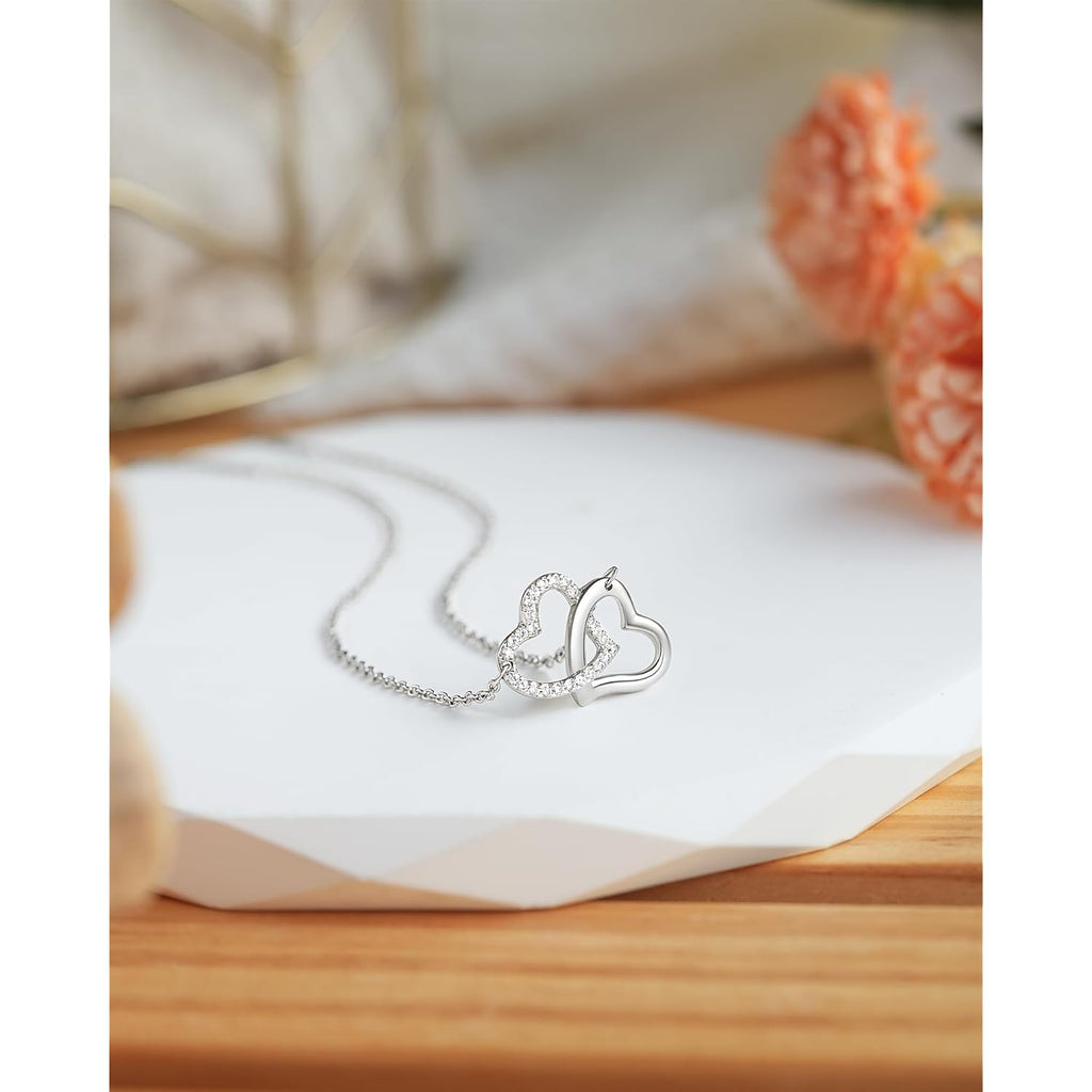 MANVEN Gifts for Grandma Necklace Interlocking Heart Necklace Birthday Gifts for Grandma from Granddaughter