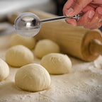 Hulisen Flour Duster For Baking, One-Handed Operation, 304 Stainless Steel Powdered Sugar Shaker Duster, Pick Up And Dust Flour Sifter, Gift Package