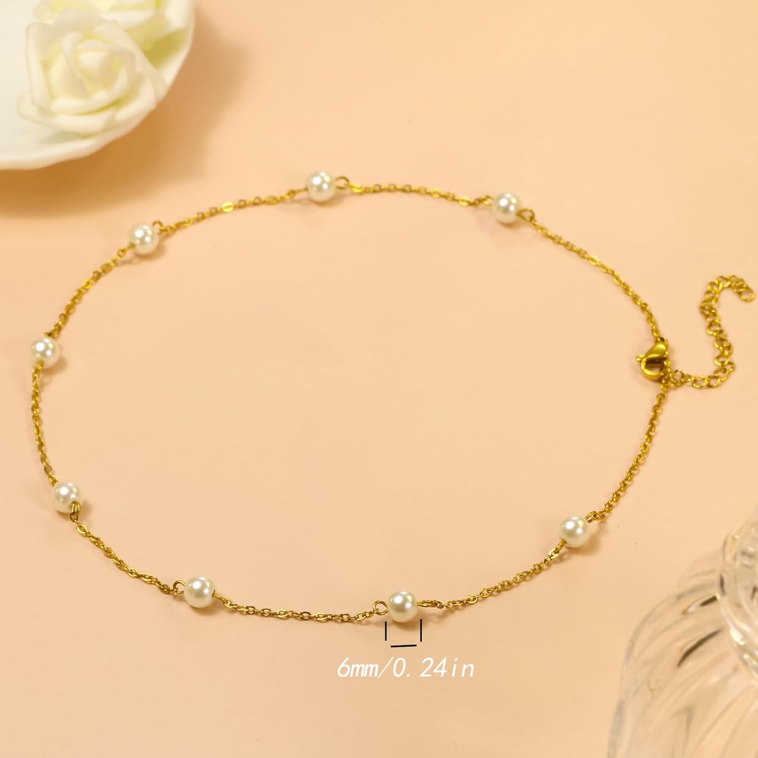 Trinckle Pearl Necklaces for Women, Gold Pearl Choker Single Pendant Necklace Layered Daisy Jewelry for Mothers Day Graduation, Prom Wedding Strands for Bride Bridesmaids as Beach Summer Accessories