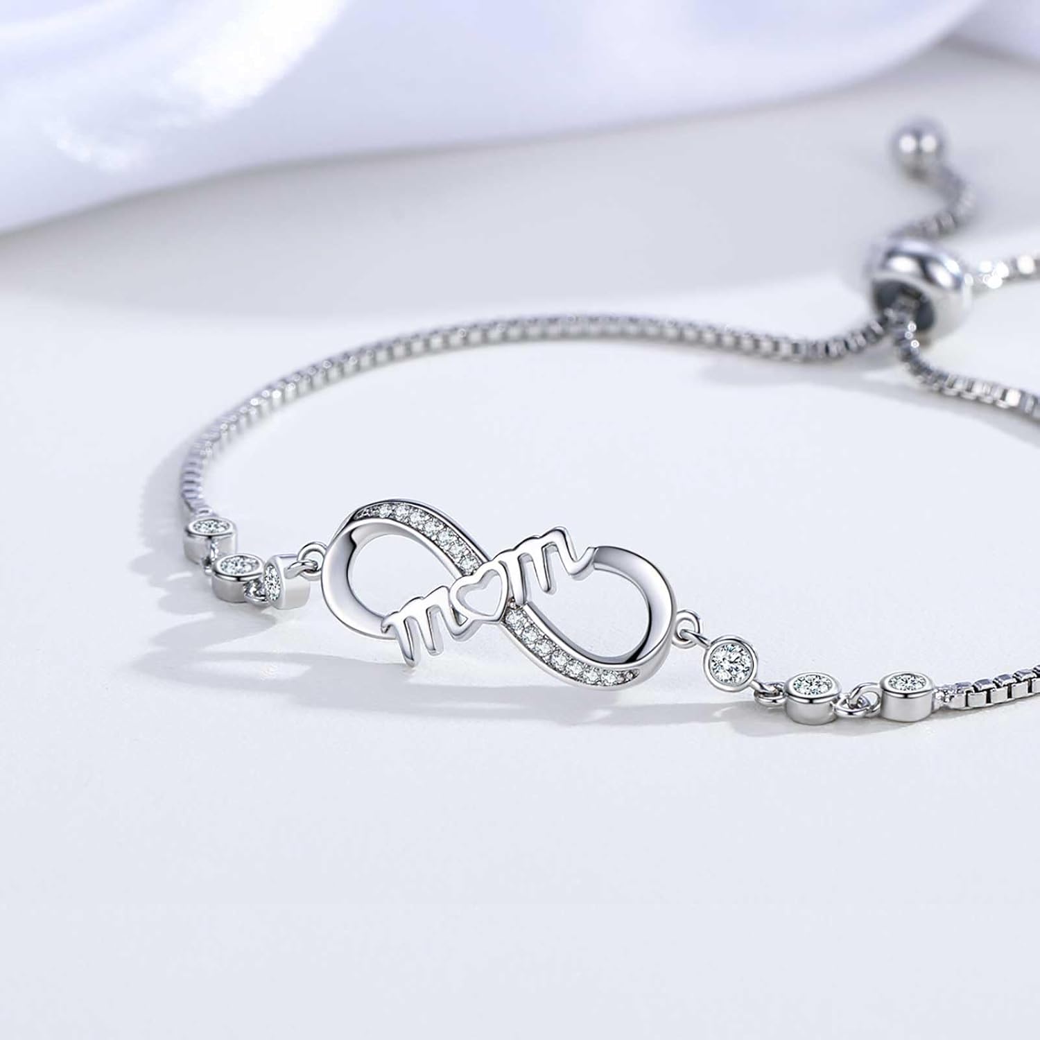 RAYSTAR Christmas Gifts for Mom, Infinity Love Bracelets for Mom, Birthday Gifts for Women Wife Mother