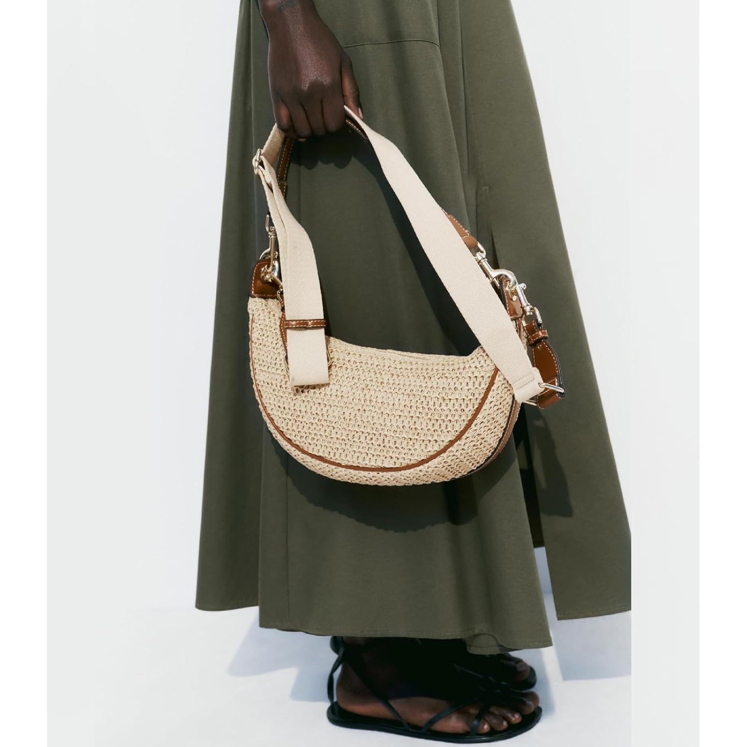 Straw Crossbody Bags for Women Beach Woven Hobo Handbag Summer Chic Crescent Shoulder Purses with Adjustable Strap 2026 | Breathable material