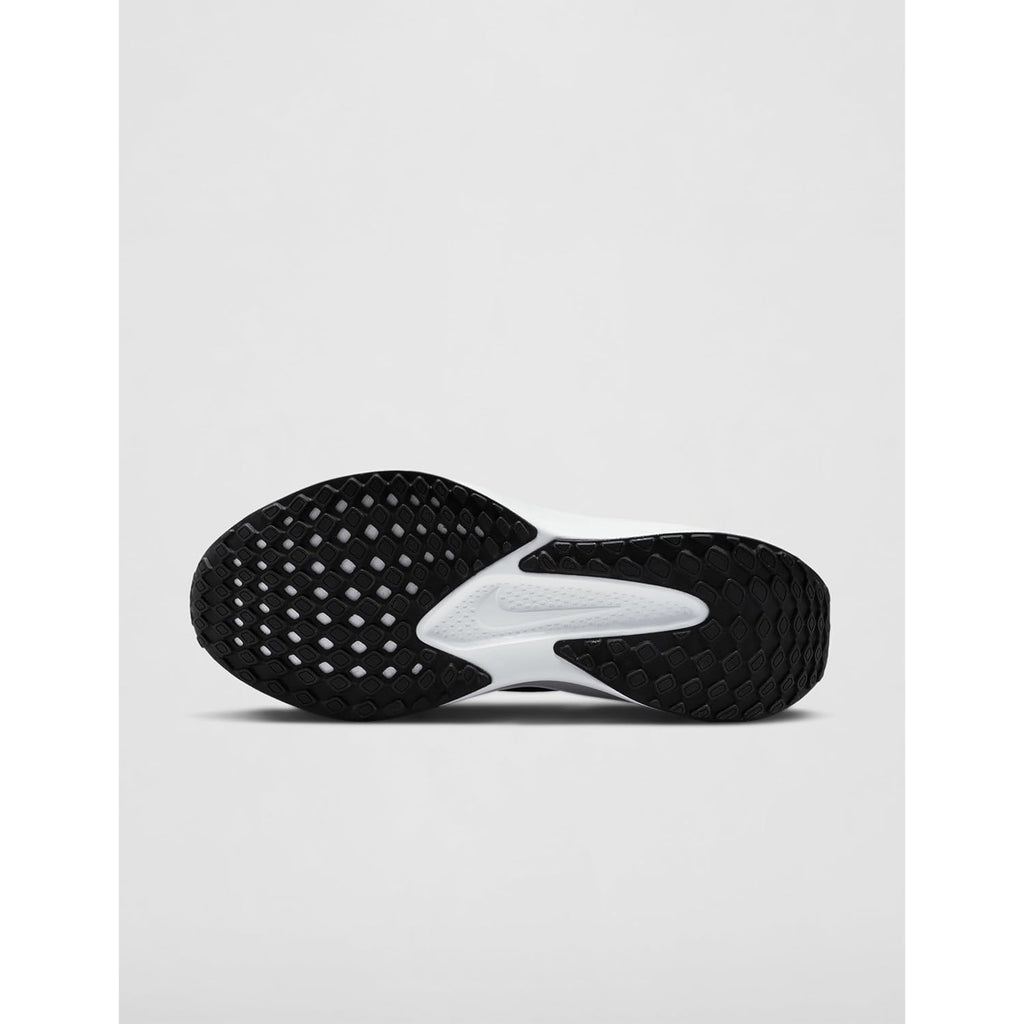 Nike Women's Quest 6 Road Running Shoes