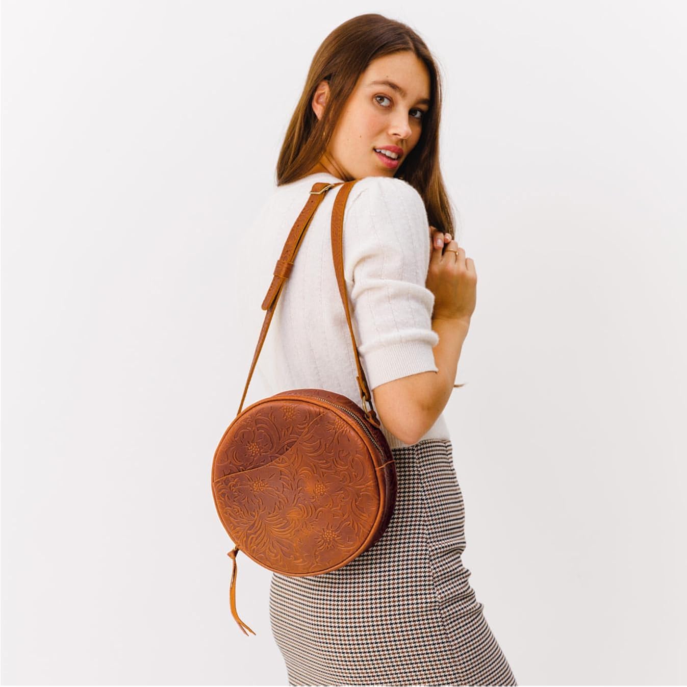 Portland Leather Goods Circle Crossbody Bag For Women – Handmade From The Finest Full-Grain Hides