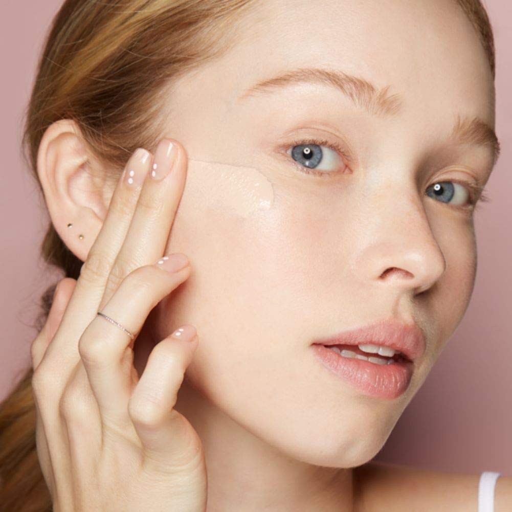 Almay Liquid Foundation, Truly Lasting Color, Long Wearing Natural Finish, Vitamin E and Lemon Extract, Hypoallergenic, Cruelty-Free, Dermatologist Tested, 240 Beige, 1 fl oz