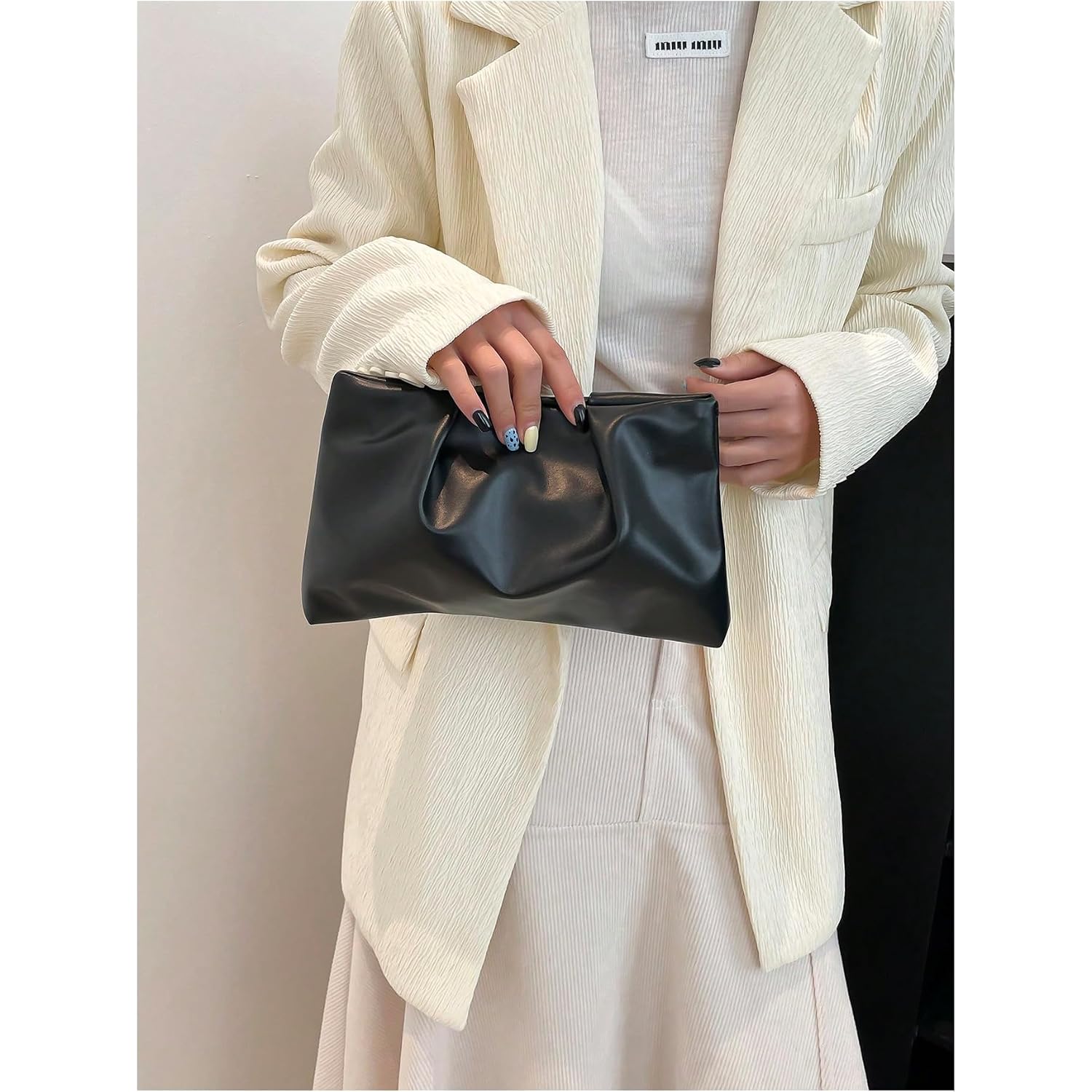 Oyoangle Women'S Pu Leather Clutch Purses Small Zipper Ruched Minimalist Handbag