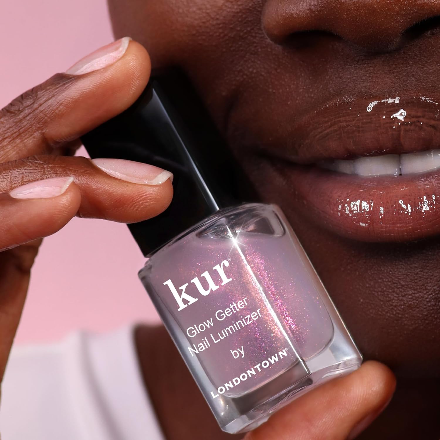 LONDONTOWN Glow Getter Nail Luminizer – One-Step Nail Treatment with Hexanal & Shimmer for Stronger, Healthier, Glossier Nails, No Base or Top Coat Needed, 0.4 Fl Oz