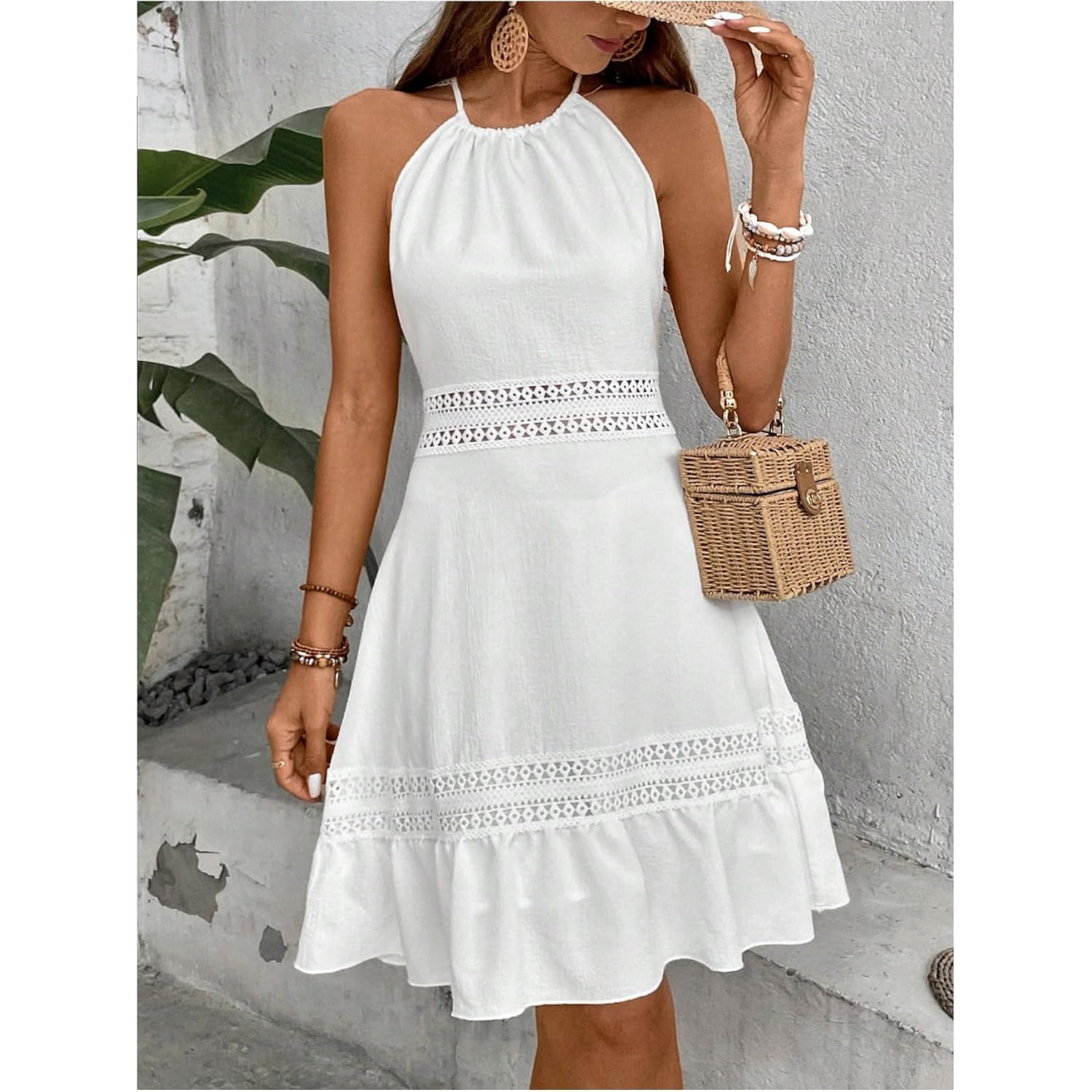 Floerns Women'S Contrast Lace Sleeveless Halter Dress Backless Vacation A Line Dress