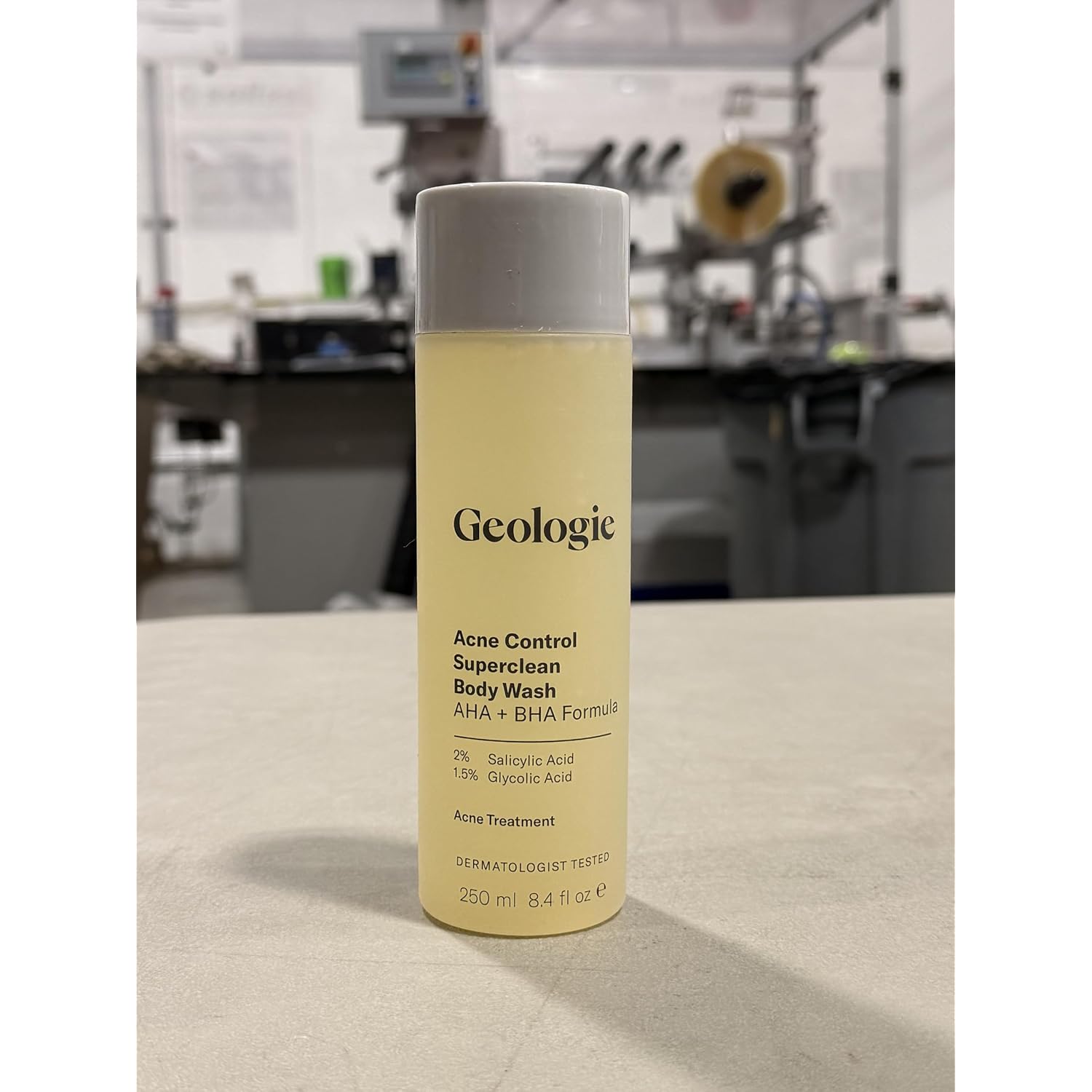 Geologie Acne Control Body Wash | Exfoliating Aha + Bha Cleanser For Men & Women | Reduces Bacne & Body Breakouts | Salicylic Acid + Glycolic Acid | 8.4 Fl Oz