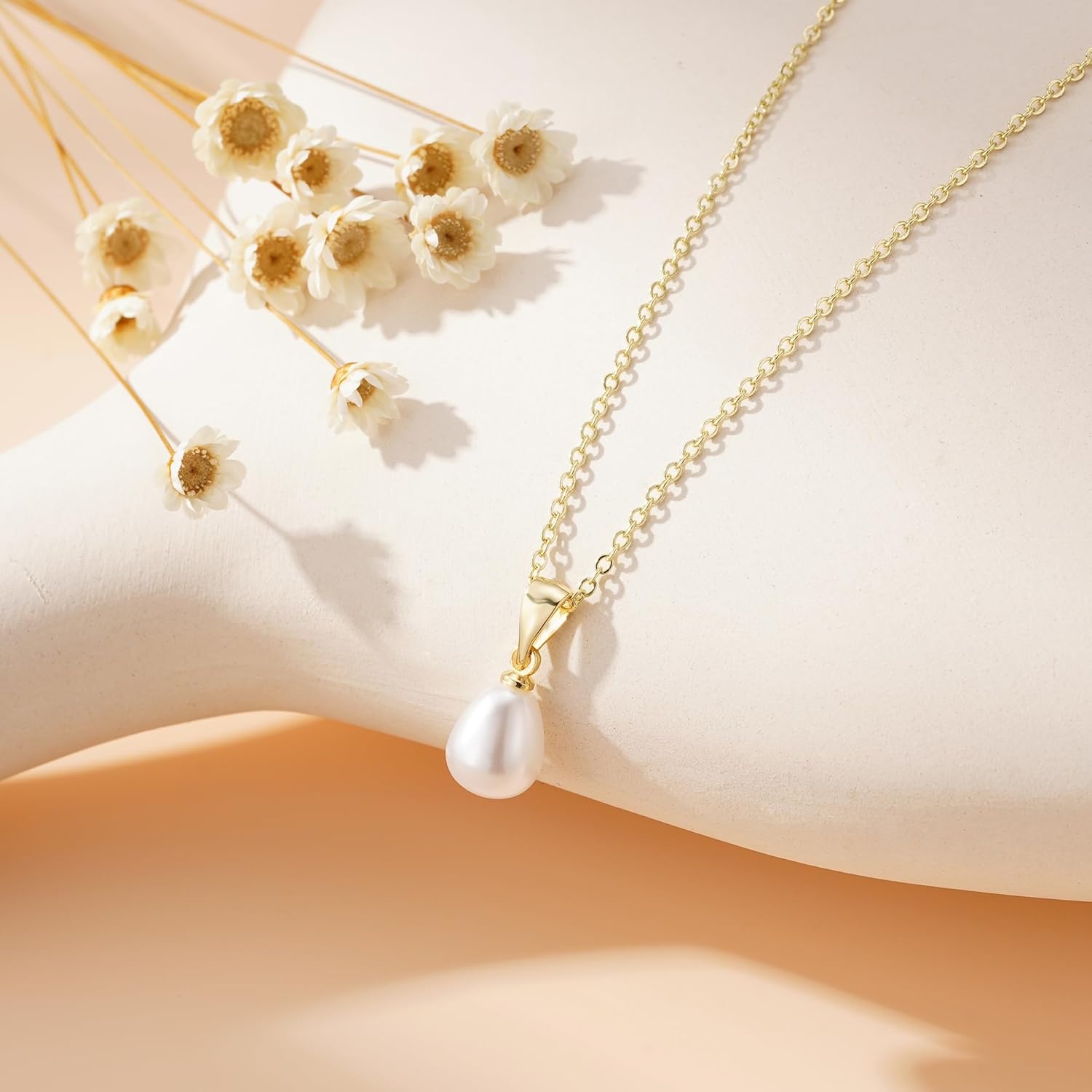 Yoosteel Mothers Day Gifts - Dainty 14K Gold Plated Pearl Choker Necklace Minimalist Elegant Gold Pendant Necklace for Women Trendy Bridesmaid Wedding Gift Jewelry