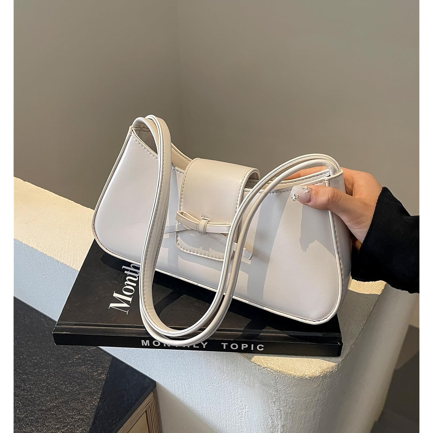 Shoulder Bag for Women, Hobo Handbags Trendy Y2K Purses Patent Leather Clutch Bag Cute Bow Purse