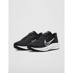 Nike Women's Quest 6 Road Running Shoes