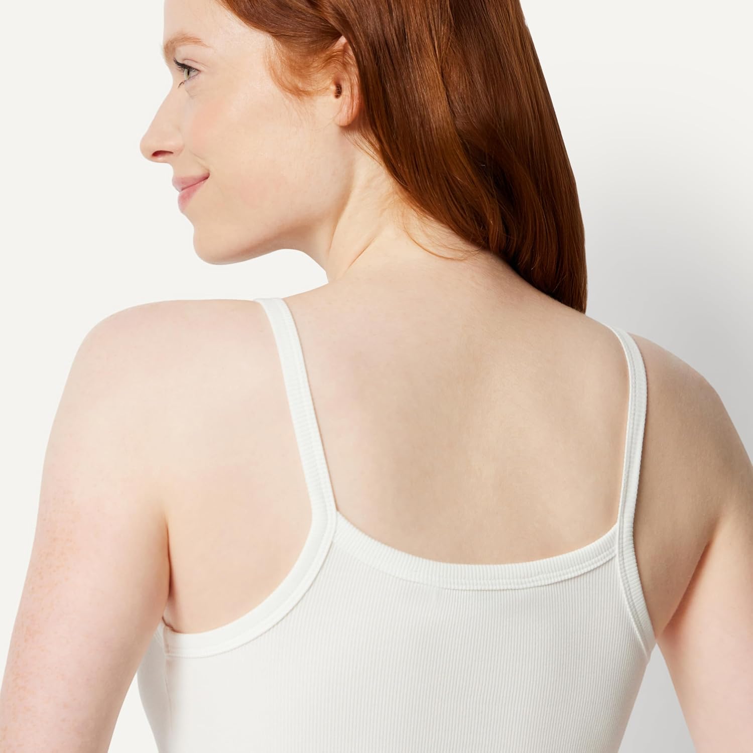 Amazon Essentials Women's Slim-Fit Scoop Neck Tank Top