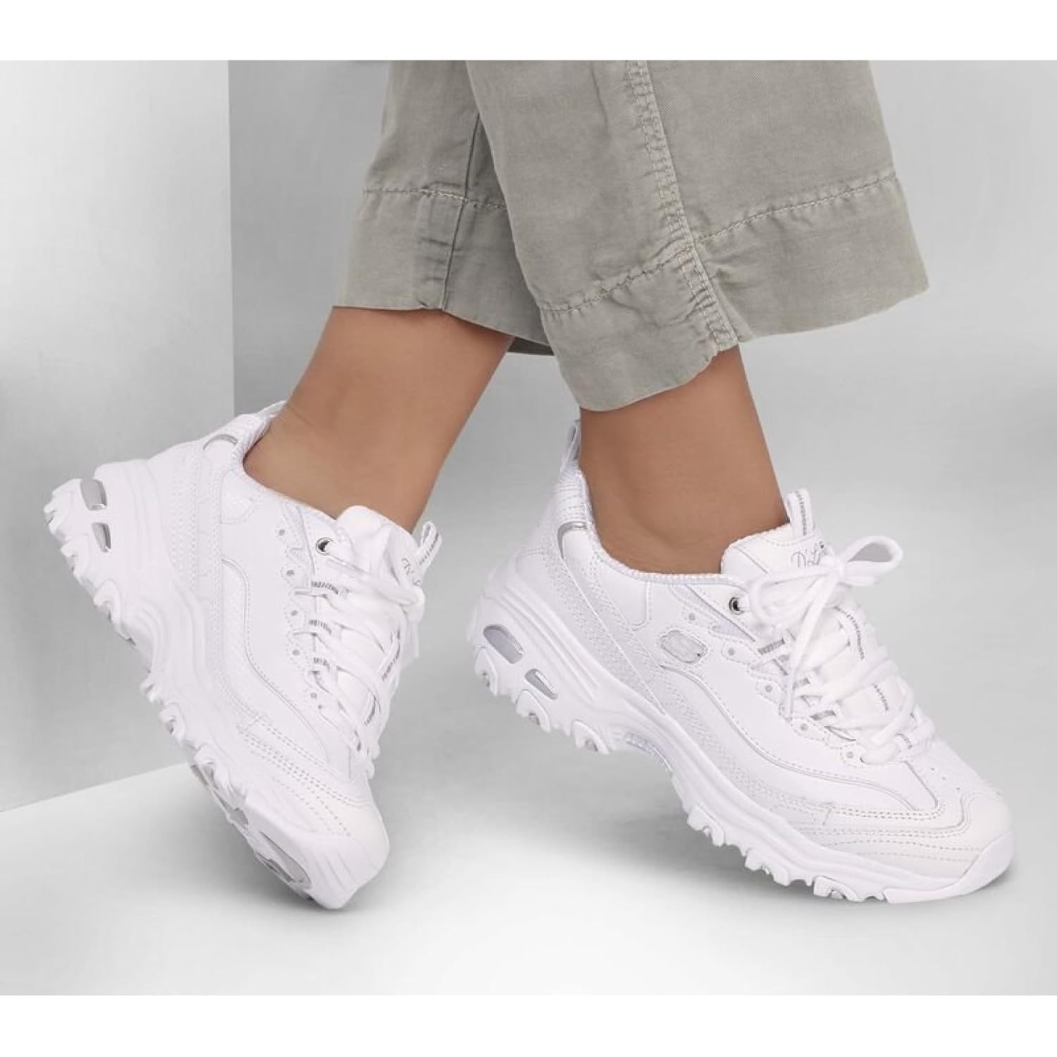 Skechers Women'S D'Lites Fresh Start Sneaker