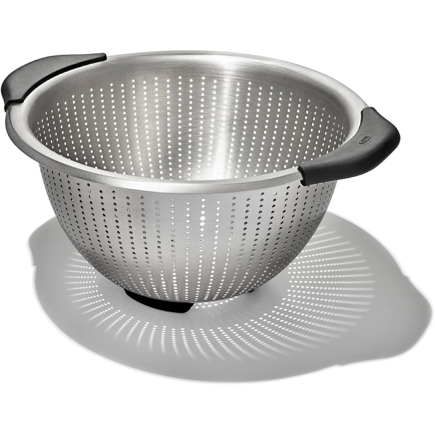 Oxo Good Grips Stainless Steel Colander, 5 Qt. Capacity, Strainer With Non-Slip Handles, Kitchen Colander For Pasta And Vegetables, Nesting Stainless Steel Strainer And Sieve