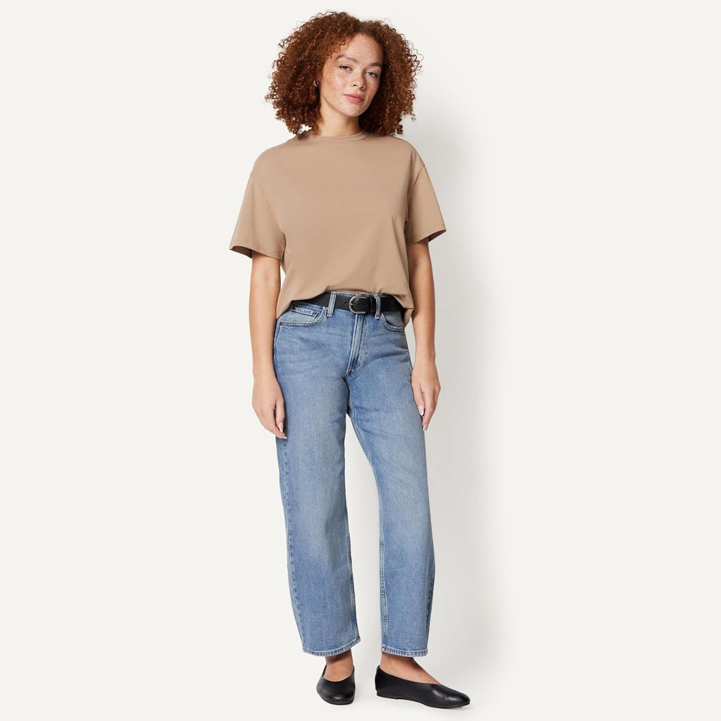 Amazon Essentials Women's Oversized-Fit Short Sleeve Crewneck Shirt