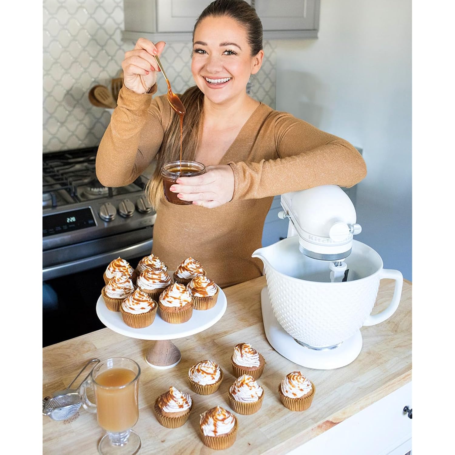 Caperci Unbleached Parchment Cupcake Liners 225Pcs - Standard Paper Muffin Liners Cups For Baking, Cupcake Wrappers With Excellent Greaseproof, Non-Stick & Non-Slip, Food Grade (Natural)