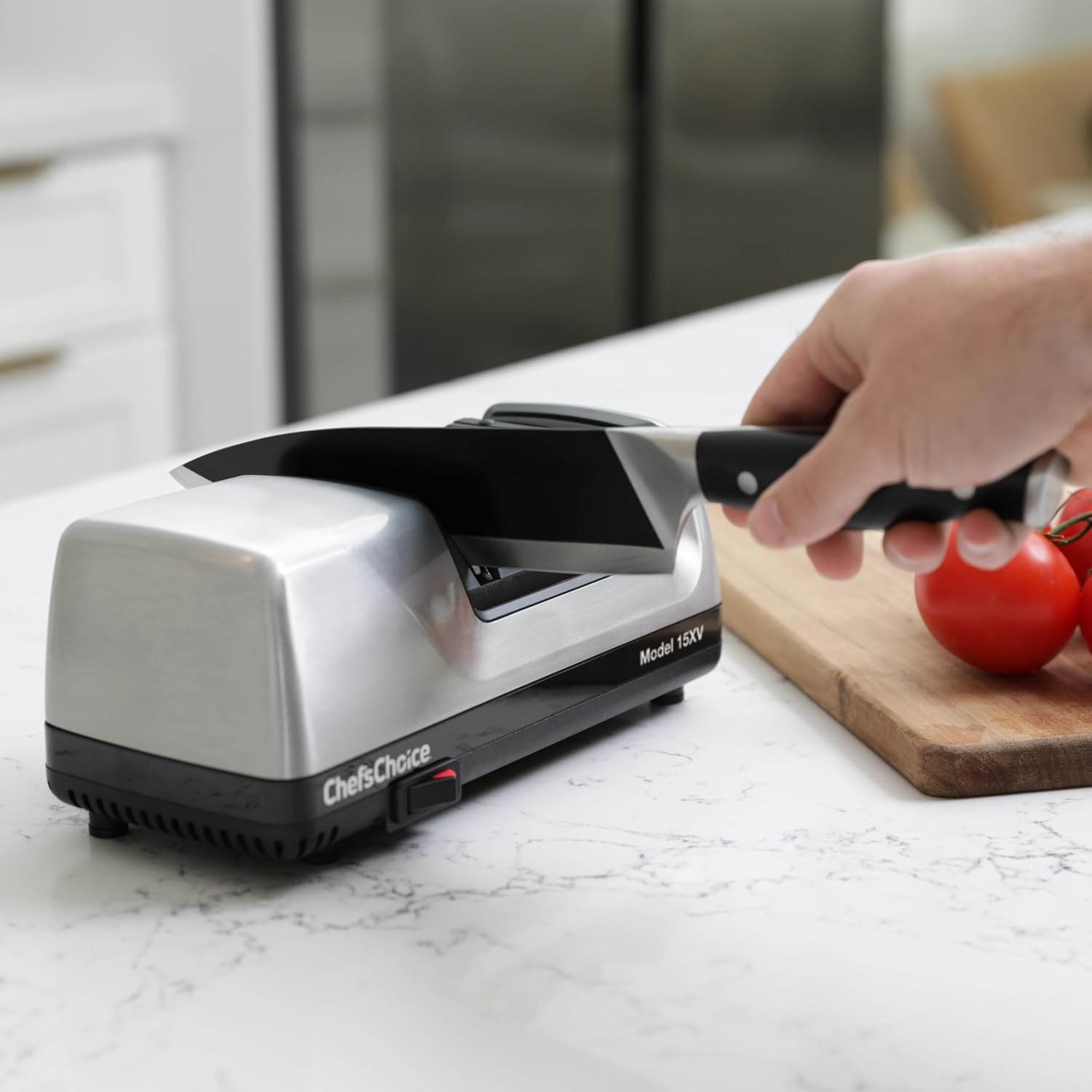 Chef’Schoice 15Xv Edgeselect Professional Electric Knife Sharpener With 100-Percent Diamond Abrasives And Precision Angle Guides For Straight Edge And Serrated Knives, 3-Stage, Gray
