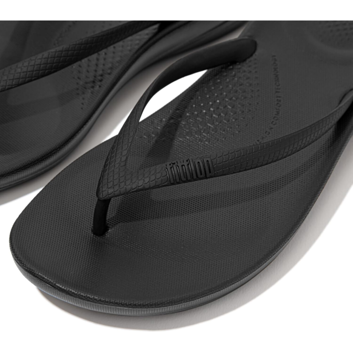 Fitflop Womens Iqushion Rubber Flip-Flops With Contoured Footbed For Walking, Lightweight Ergonomic Flip Flop Sandals With Arch Support And Foot Impact Pillows