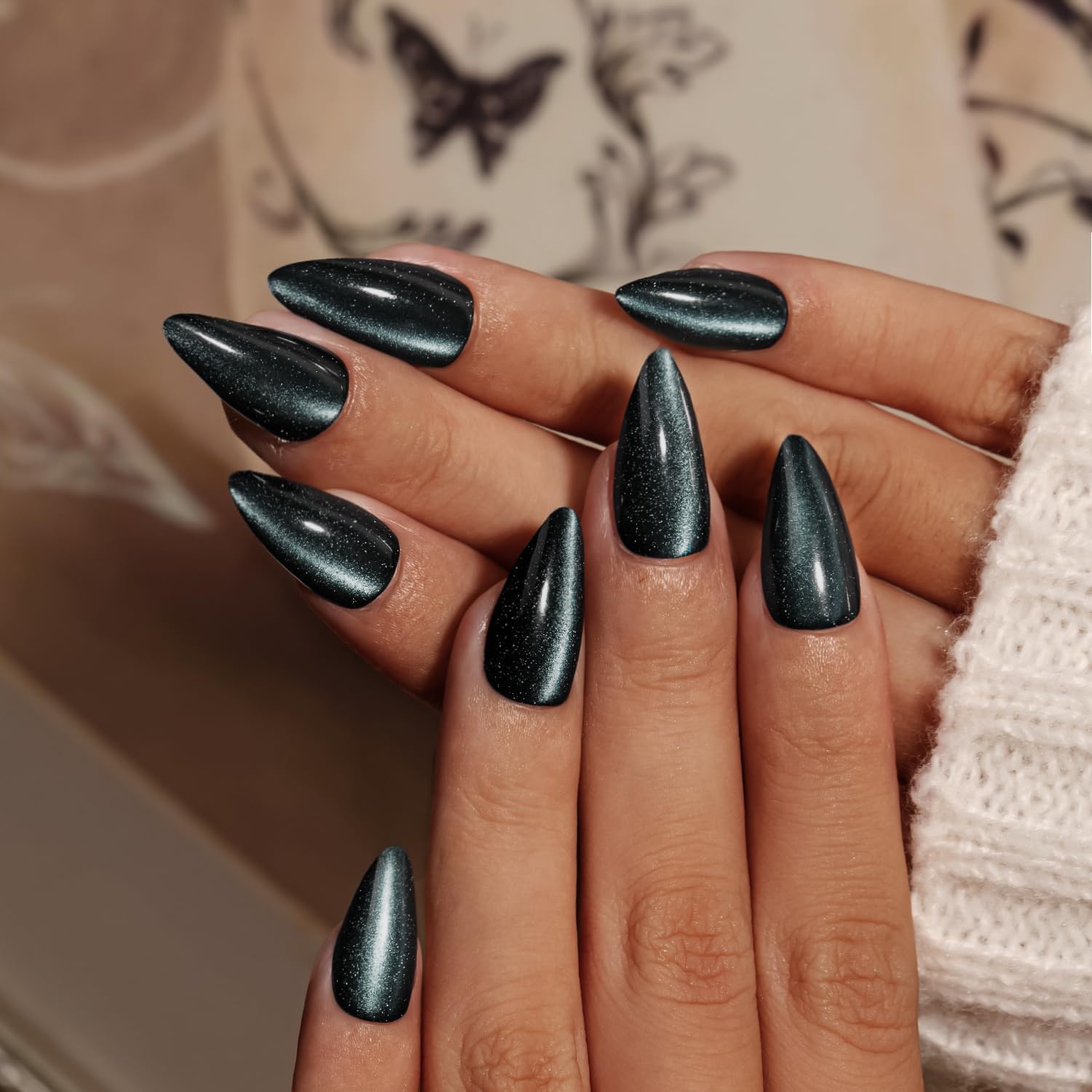 KQueenest Cat Eye Press On Nails Almond, 30 Pcs Glitter Black Press On Nails Medium, Sparkly Fake Nails With Glue, Luxury Chrome Nails Press ons, Reusable Stick on Nail for Women Winter Decoration