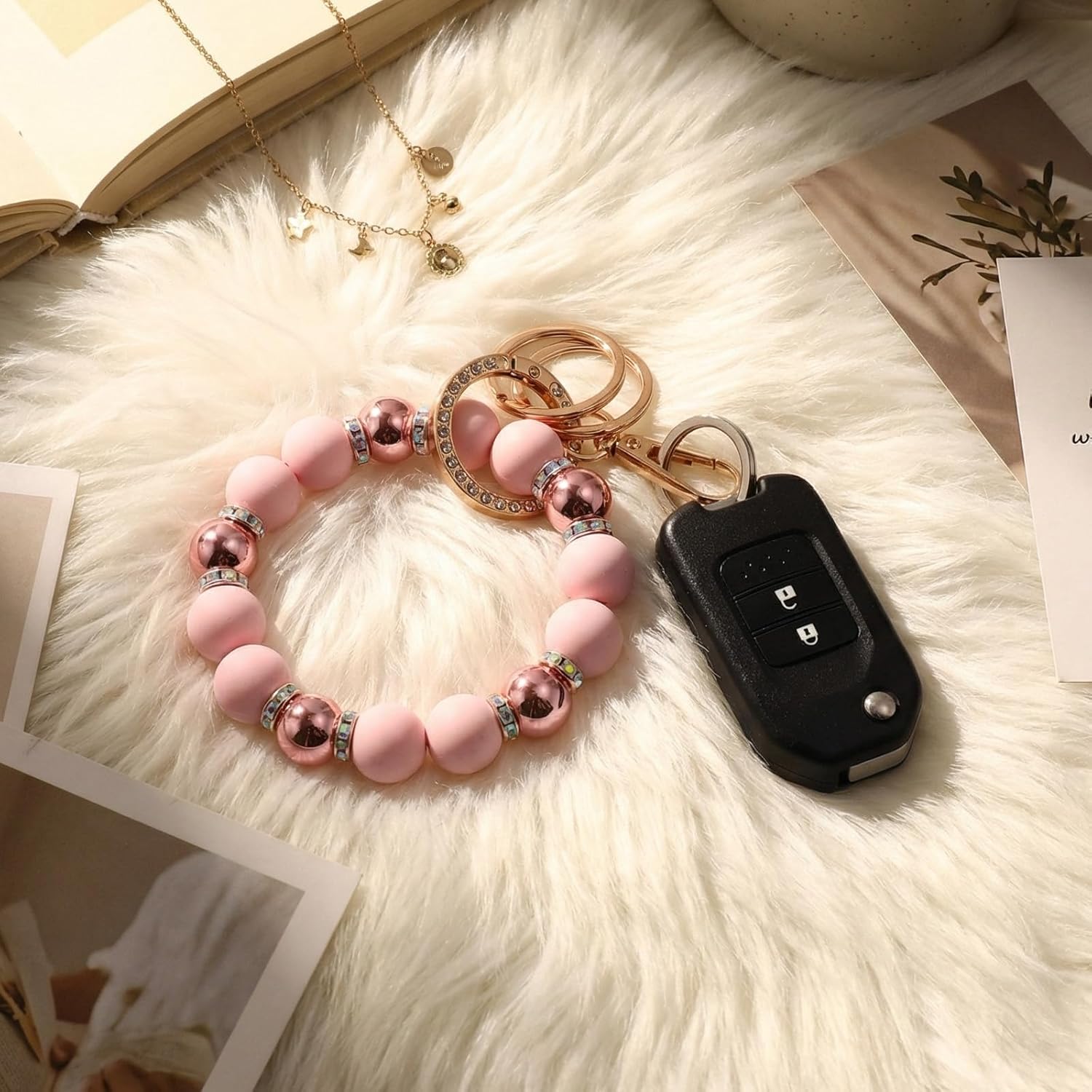 Wristlet Keychain for Women, Cute Silicone Beaded Key Ring Bracelet Elastic Key Holder for Car Keys Gift