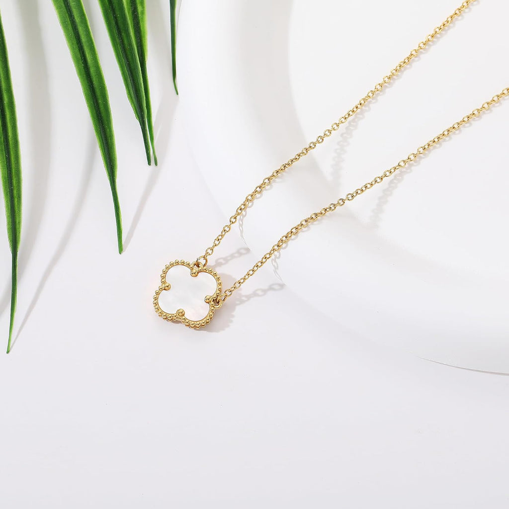 AIPPK Clover Pendant Necklace for Women 18K Gold Plated Four Leaf Clover Necklaces Lucky Simple Jewelry Gifts for Women