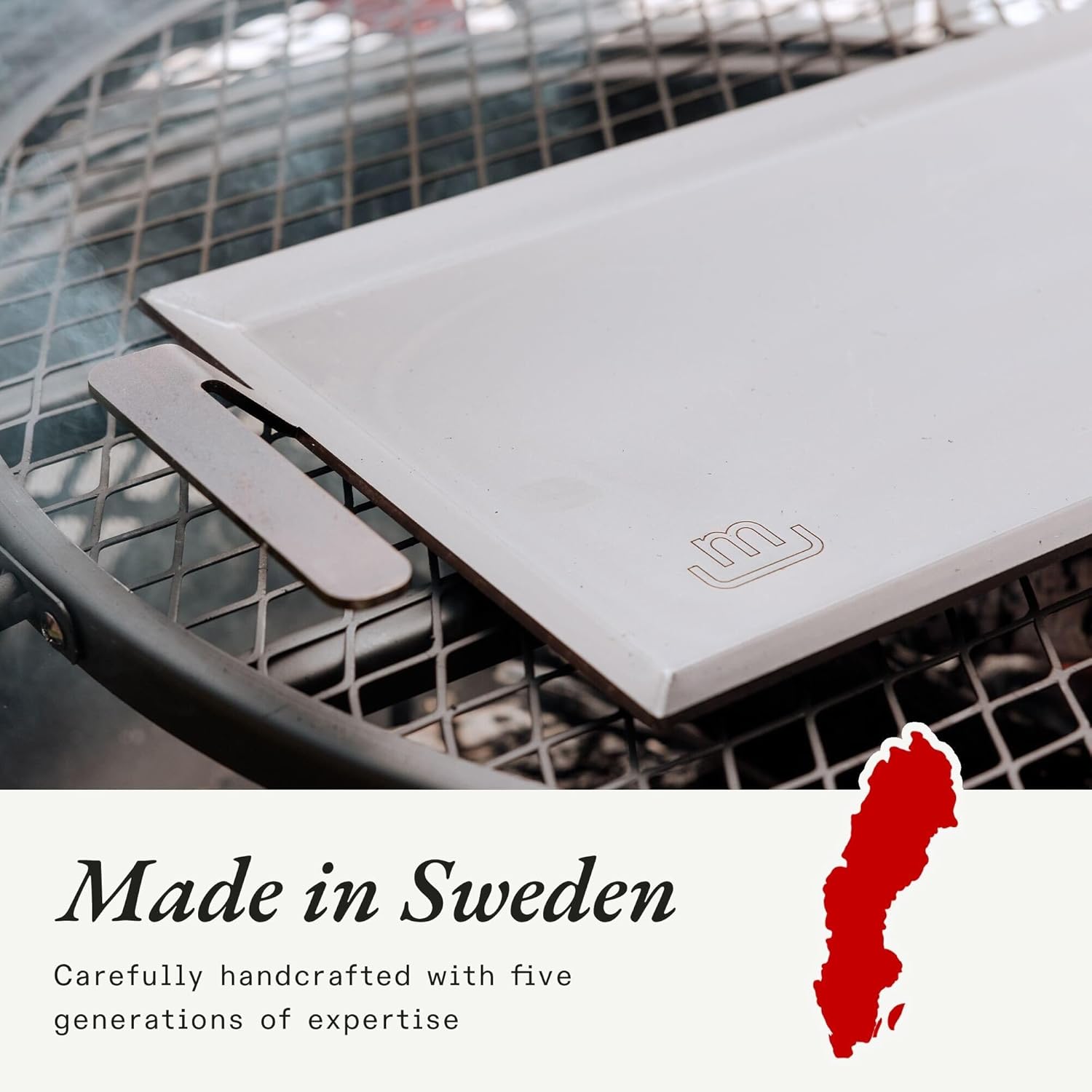 Made In Cookware | Carbon Steel Griddle | Professional Cookware | Crafted in Sweden | Induction Compatible