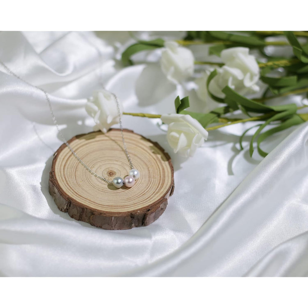 Sereney S925 Sterling Silver Grandma Necklace as Mothers Day Gifts for New Grandma, 3 Circles Grandmother Granddaughter Jewelry for Mom Nana, 3 Sterling Silver Pearl Jewelry as New Grandmother Gifts