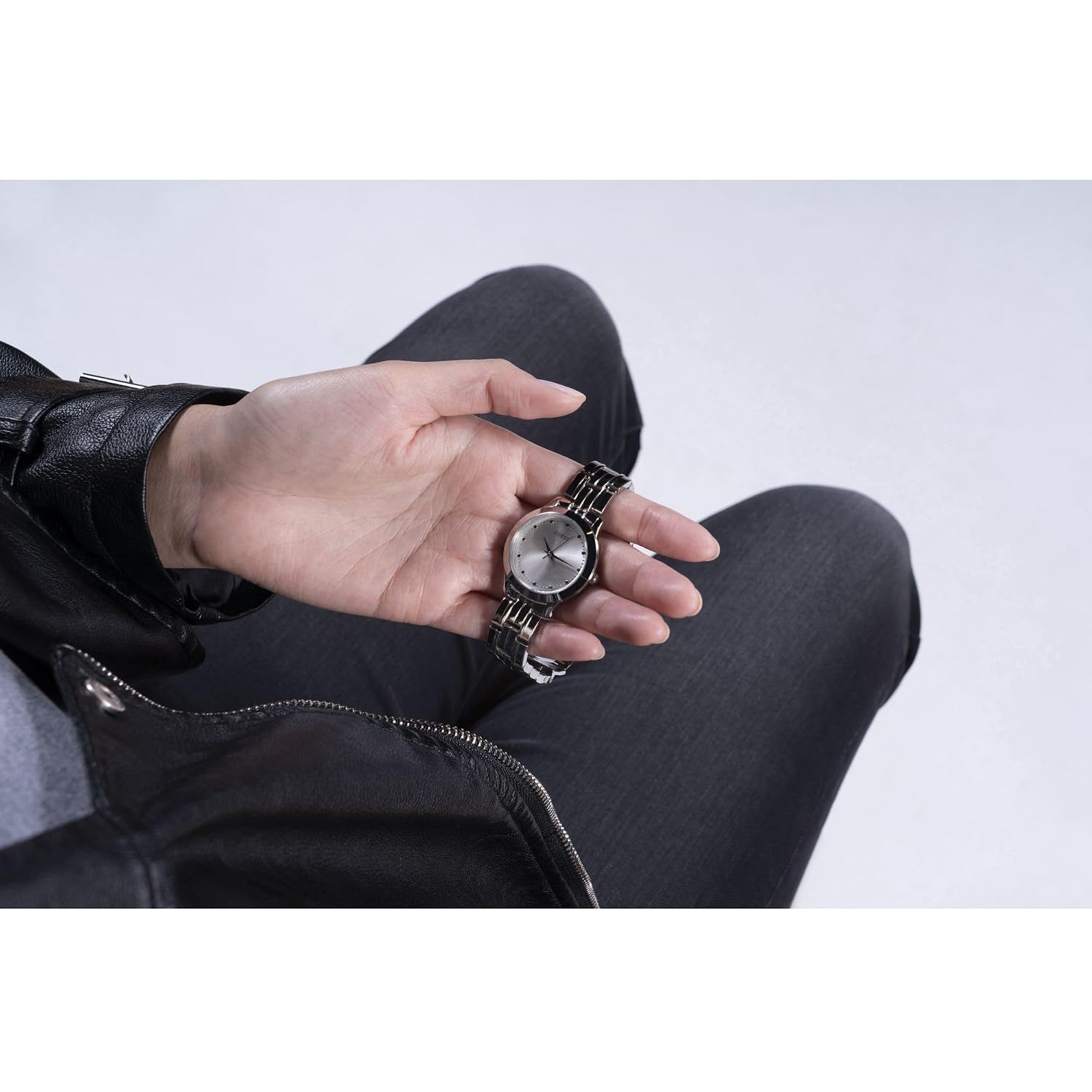 Guess Women'S| Analog Dress Watch| Stainless Steel Case| Stainless Steel Bracelet | 30M Water Resistance