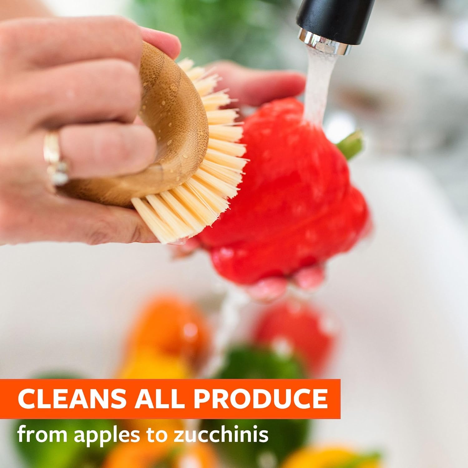 Full Circle The Ring Bamboo Produce Scrub Brush - Bpa-Free Vegetable & Fruit Cleaner - Removes Dirt From Potatoes, Mushrooms & Root Vegetables