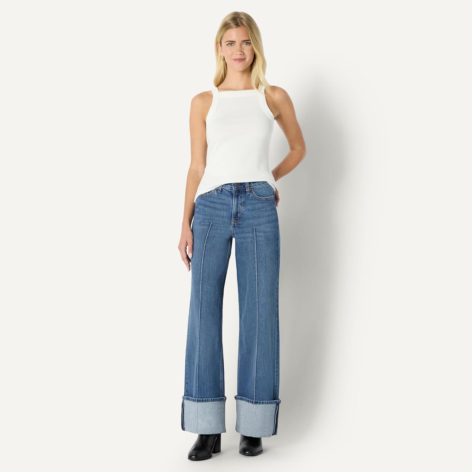 Amazon Essentials Women's Slim-Fit Stretch Rib High-Neck Tank with Consistent Stretch