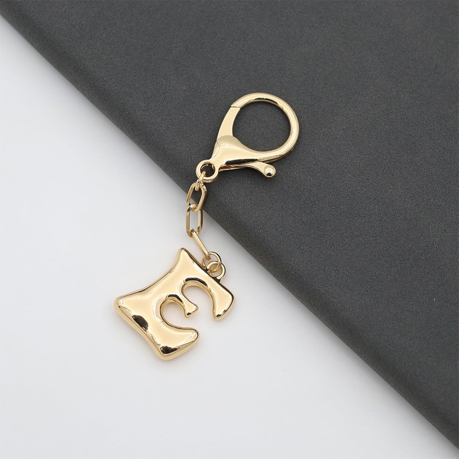 TTYY Initial Keychain For Women Handbag Charms Backpack Car Keyring for Sister Besties Mom Gold Letter Keychain