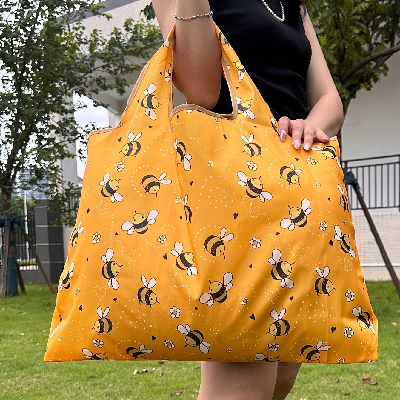 Large Gym Tote Bag For Women Foldable Grocery Tote, Eco-Friendly Travel Bag Waterproof For Carrying Everyday Shopping,Work