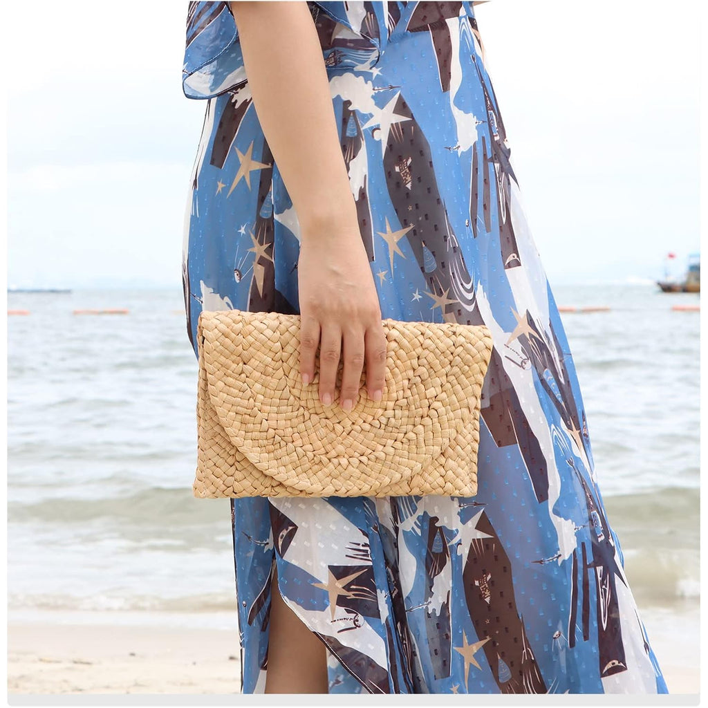 Freie Liebe Straw Clutch Purses for Women Summer Beach Bags Envelope Woven Clutch Handbags