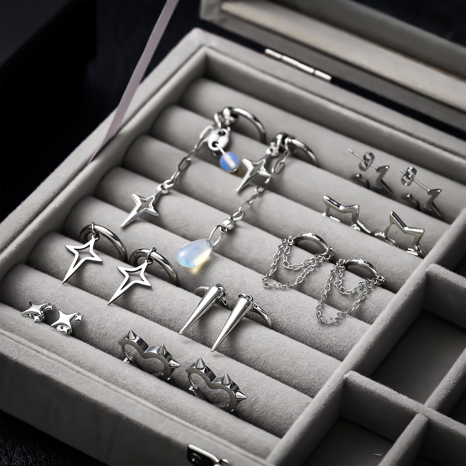 Quelay 8 Pairs Dangle Hoop Earrings for Men Women Punk Y2k Goth Gothic Tassel Chain Drop Star Moon Stud Huggie Earrings Gift