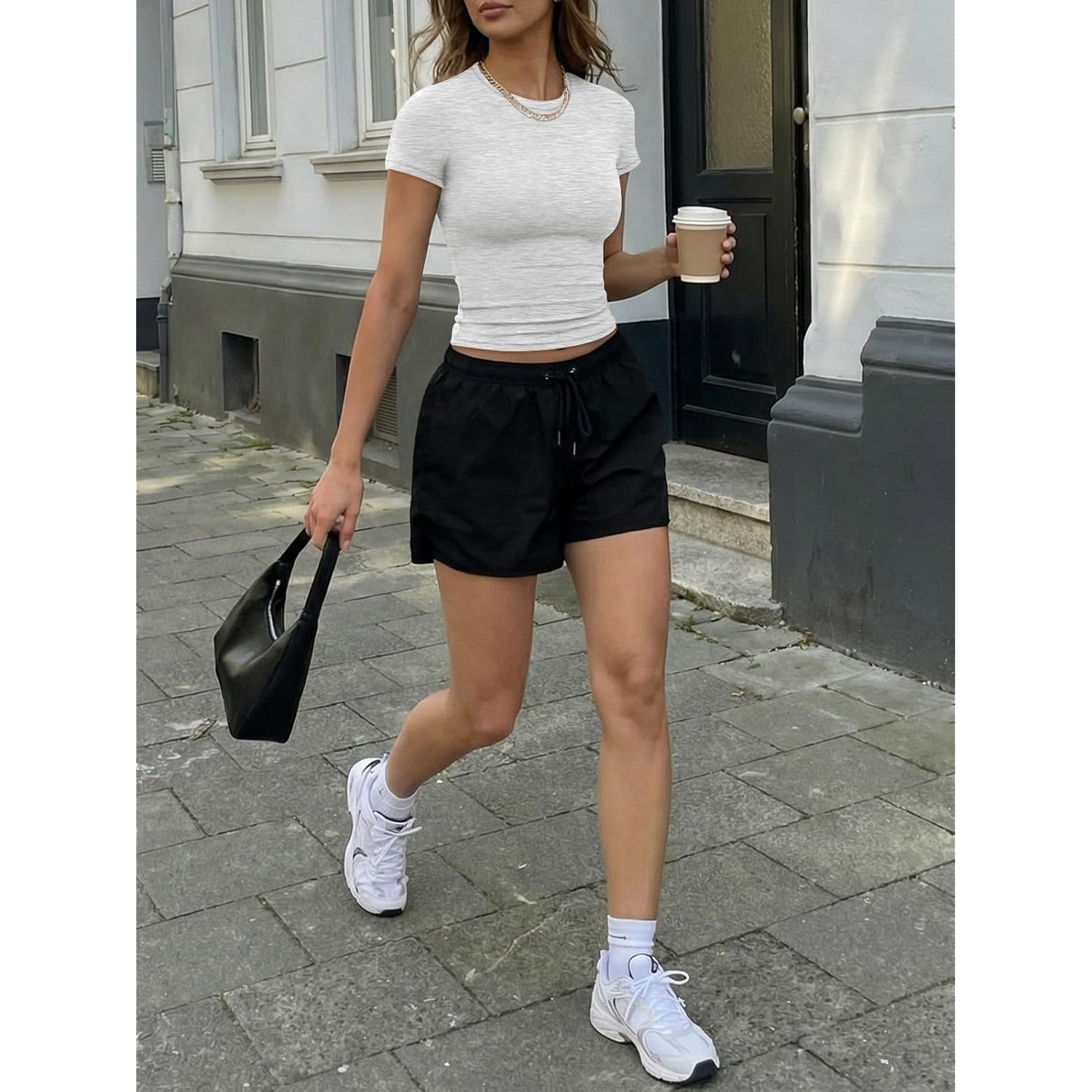 Trendy Queen Women'S Short Sleeve Crewneck Slim Fit Stretchy Crop T-Shirts 2026
