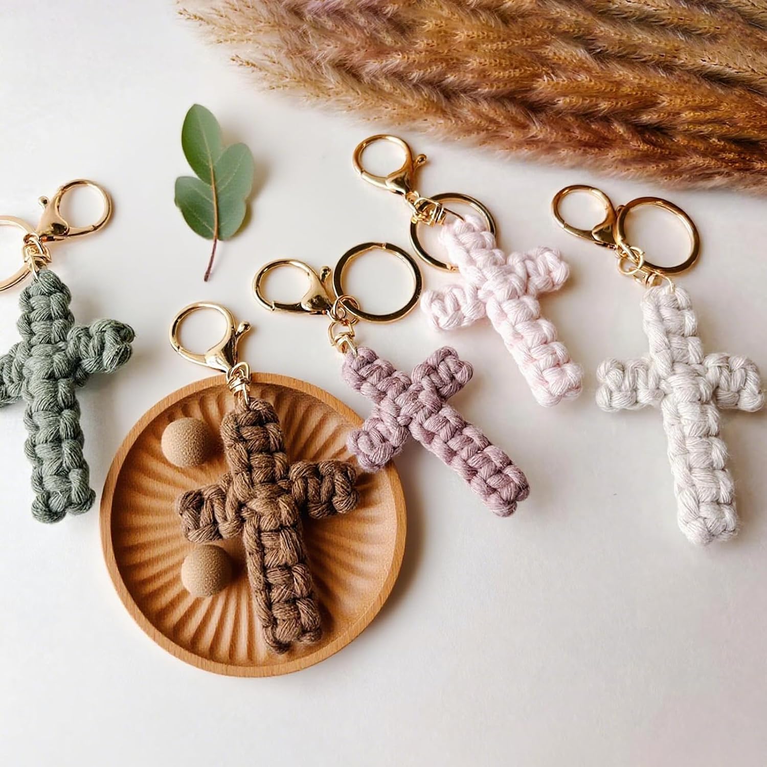 Macrame Cross Keychain,Jesus Key Chain Christian Car Accessories Handmade Soft Cross Keychain Boho Decor for Women Men Gifts